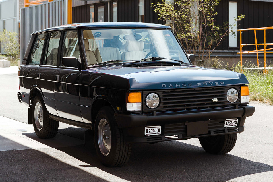 CONGLETON EV-CLASSIC SUV - Notable Distinction